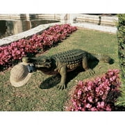 Design Toscano The Gargantuan Garden Gator Statue