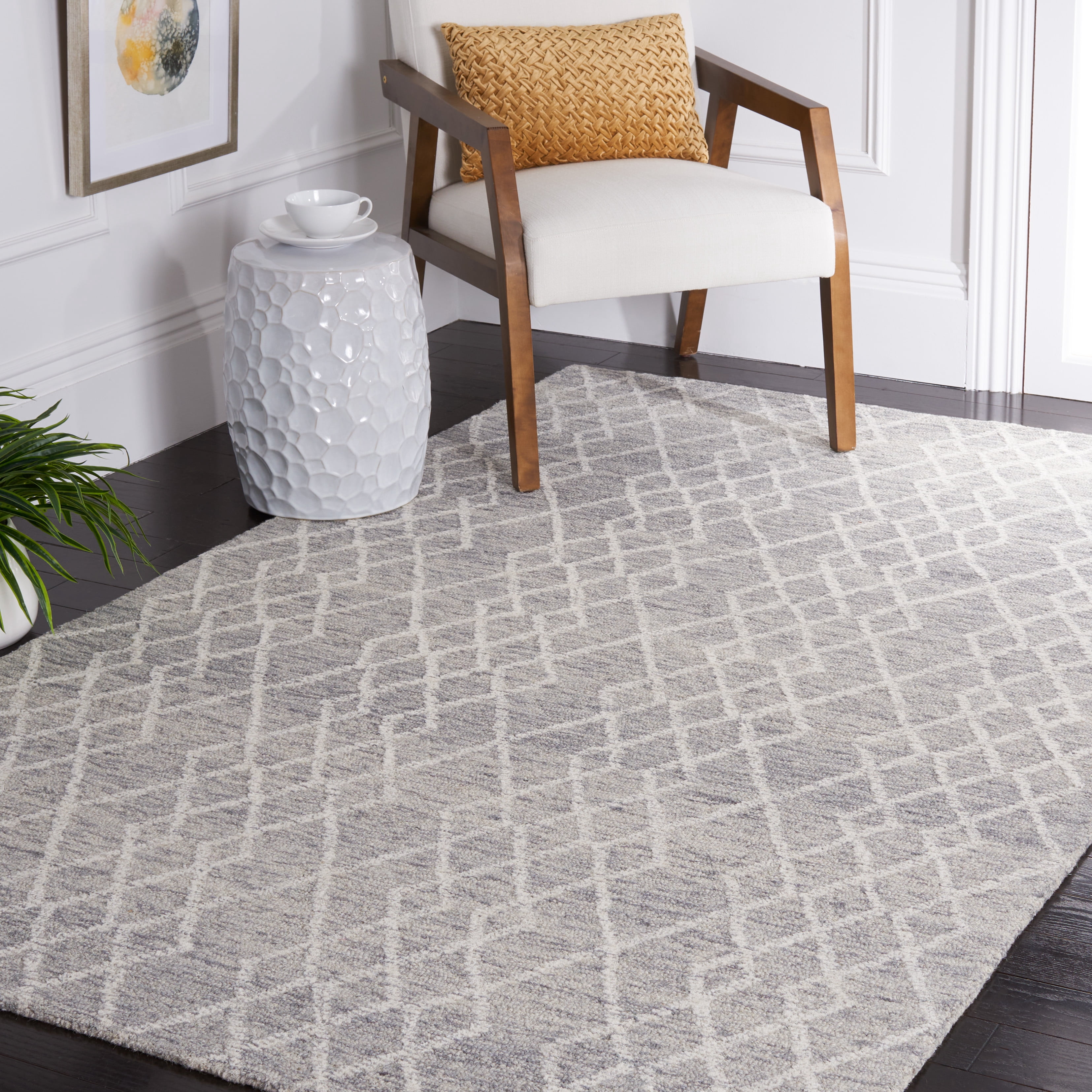 SAFAVIEH Metro Jenny Diamond Area Rug, Grey/Ivory, 6' x 6' Square