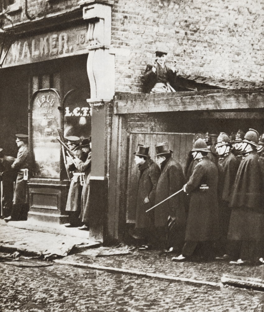 Winston Churchill Then Home Secretary Shown At The Siege Of Sidney Street Popularly Known As The Battle Of Stepney Notorious Gunfight In Londons East End On The 3Rd Of January 1911 From The Story Of 2