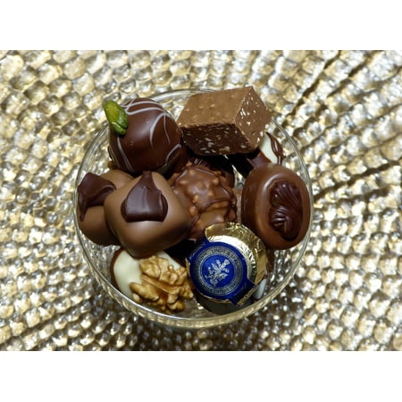- Canvas Print Nibble Chocolates Candy Brand Sweet Stretched Canvas 10 x 14