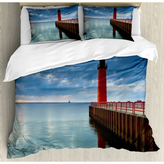 Wisconsin Duvet Cover Set Queen Size, Image of Milwaukee Lighthouse with Dramatic Cloudy Sky and Tranquil Pure Water, Decorative 3 Piece Bedding Set with 2 Pillow Shams, Multicolor, by Ambesonne