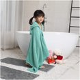 thumbnail image 3 of Toalla de baño con capucha para niños de rana, forro polar de coral, ultrasuave, cian oso de fresa  vestir, 3 of 6