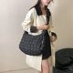 thumbnail image 5 of Bolso casual de nailon para mujer acolchado ligero con cremallera hinchada, 5 of 9