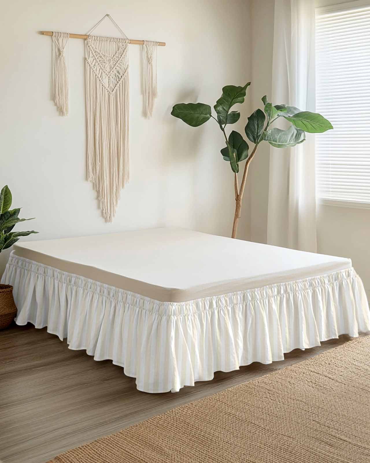 Cream and Bed Skirt Queen Size 16&nbsp;Inch Drop, White Striped Geometric Wrap Around Dust Ruffle Bedskirts, Wrinkle & Fade Resistant Easy Fit Bedskirt with Adjustable Elastic