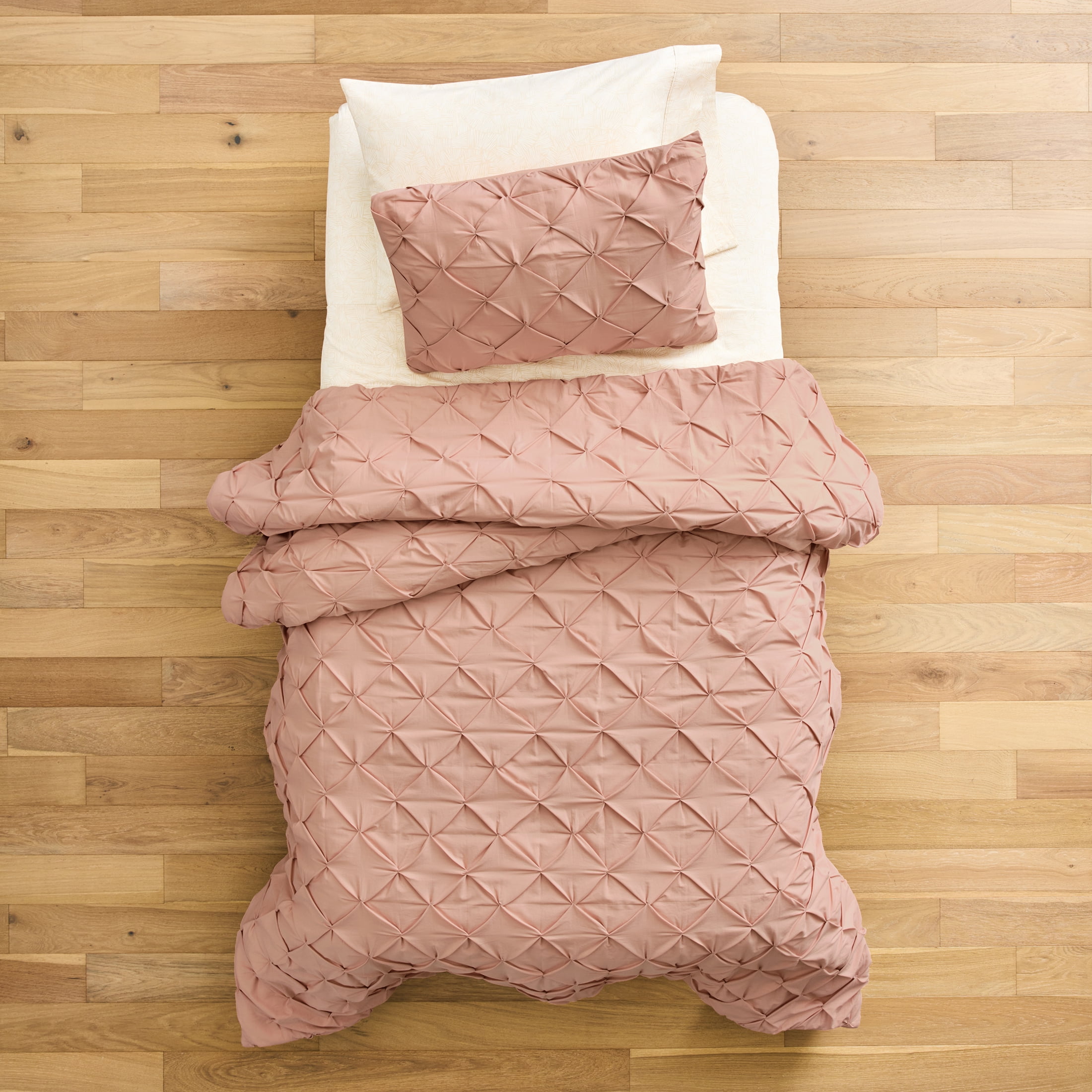 Better Homes & Gardens 2-Piece Antique Blush Pintuck Comforter Set, Twin/Twin-XL