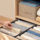 thumbnail image 4 of Caja de almacenamiento de tela de armario tridimensional grande, caja de almacenamiento plegable para el hogar, tipo cajón, ropa, jeans, 4 of 4