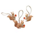 thumbnail image 1 of Juego de 3 figuras de ardilla con cuerda para colgar, decoración exterior resistente a la intemperie para cercas, salas de estar, balcones y jardines., 1 of 9