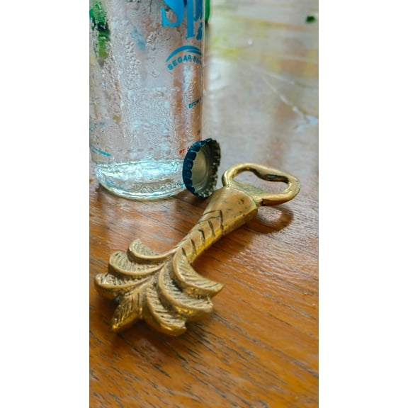 Party Palm Opener - The Gift of Tropical Vibes Tropical Elegance from Bali