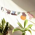 thumbnail image 2 of Dibujos animados lindos animales banderas decoración del empavesado de la habitación del hogar Animal lindo Zulema Bandera juerguista, 2 of 8