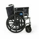 thumbnail image 4 of Silla de ruedas Medline Excel extra ancha con asiento de 50 cm, brazos extraíbles a la altura del escritorio, reposapiés abatibles y estructura cromada. Ayuda de movilidad bariátrica premium para mayo, 4 of 5