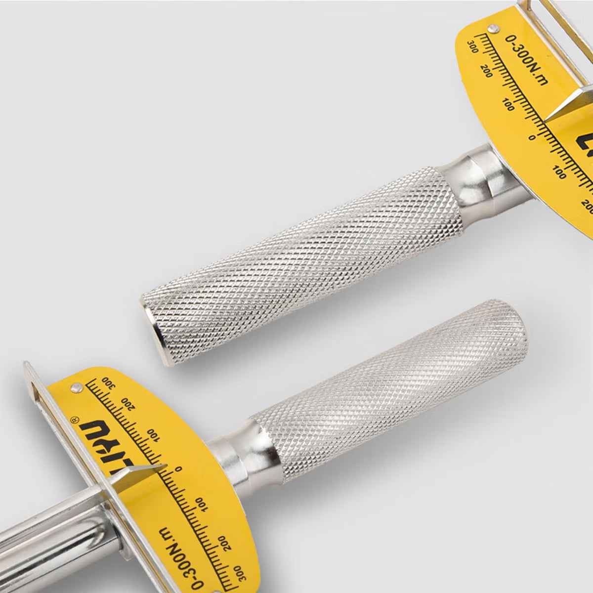 LIYU Beam Style Torque Wrench, 1/2 Inch Drive 0-300 Nm High Precision Analog Pointer Socket Torque Wrench, 48.7cm Long Alloy Steel Torque Tool for Automotive Tire Motorcycle Mechanical Repair
