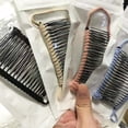 thumbnail image 1 of Pinza para el pelo de plátano, peine con forma de plátano, rizador de pelo perezoso, peine para recogido, 1 of 2