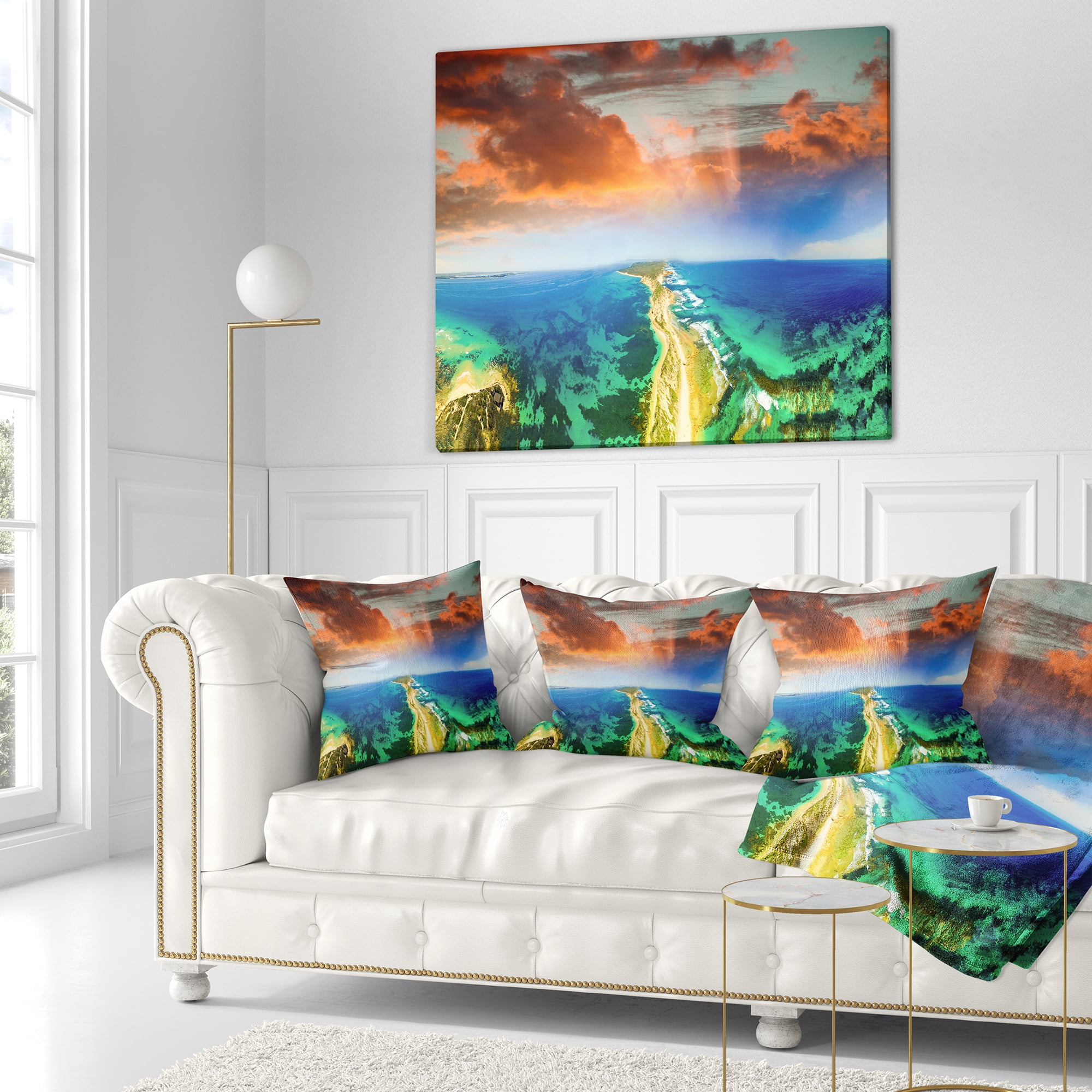 Designart Green Fort Nepean Road from Helicopter - Landscape Printed Throw Pillow - 16x16