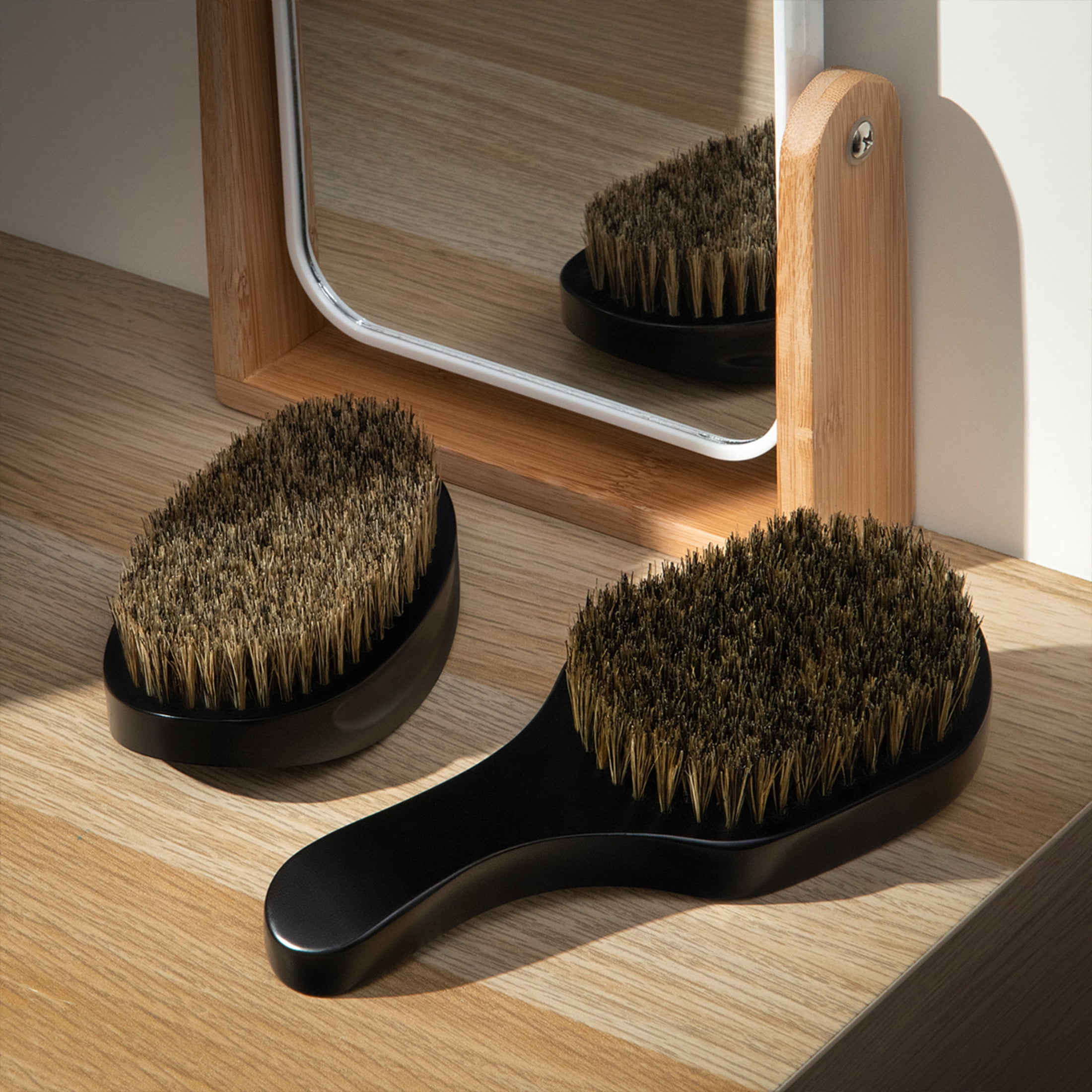Kiss Colors & Care360° Power Wave Boar Bristle Curved Palm Hair