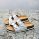 thumbnail image 1 of Zapatillas para mujeres con botones ajustables zapatillas con suela de corcho, 1 of 3