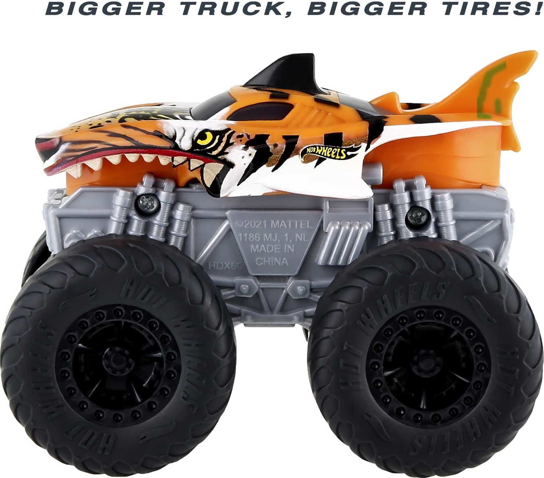 Hot Wheels Monster Trucks Roarin' Wreckers, 1 1:43 Scale Truck with Li –  Christy's Toy Outlet