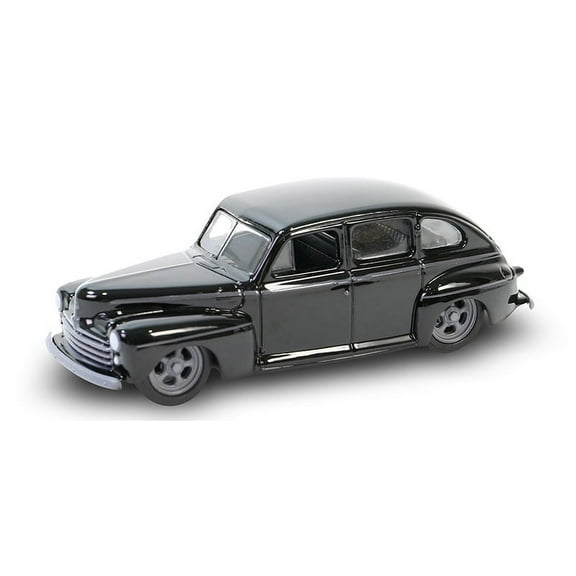 Greenlight Collectibles Black Bandit Series 29 - 1948 Ford Fordor Super Deluxe Lowrider