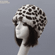 thumbnail image 4 of Gorro plano redondo de piel de conejo de imitación de otoño e invierno, gorro corto de felpa con pelo grueso y sin ala para mujeres mayores, 4 of 5