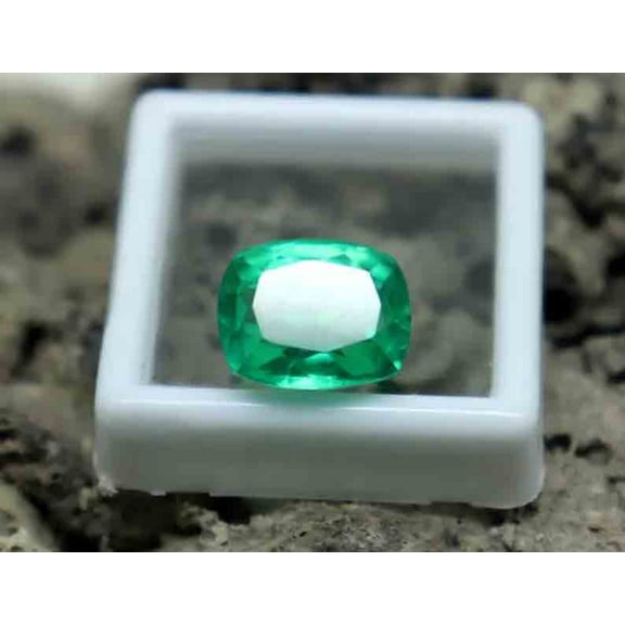 AAA Quality Green Emerald Gemstone Loose Emerald Cushion Cut 11.8ct Certified Emerald Stone Faceted Emerald Natural Gemstone Ring Size
