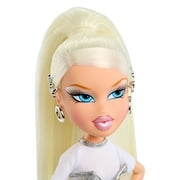 Bratz Charmz Cloe Fashion Doll with Collectible Charm Bracelet