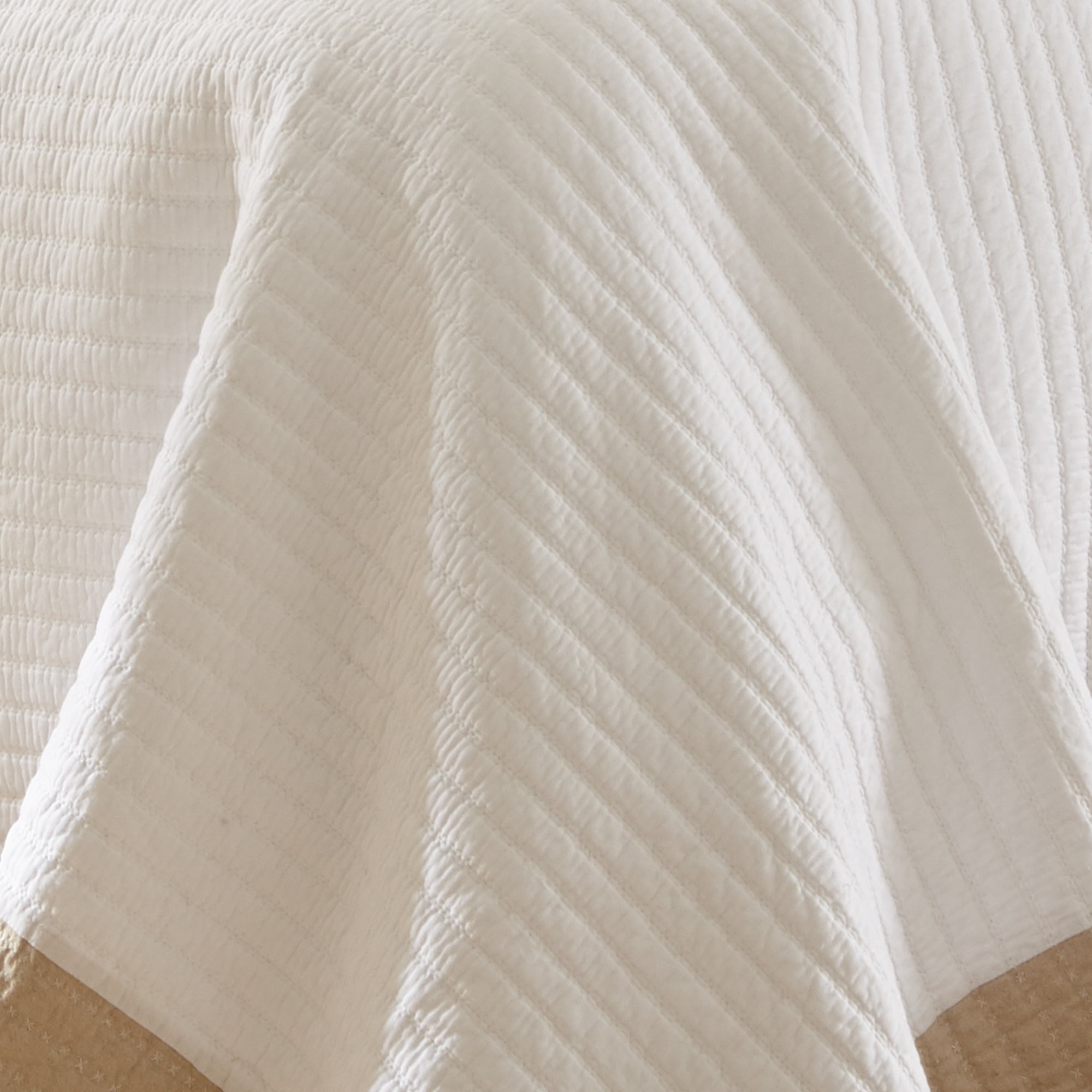 Levtex Home - Adobe Border Quilt Set - Full/Queen Quilt (88x92in) + Two Standard Pillow Shams (20x26in) - Luxurious Quilted Pattern - Reversible - Cotton Fabric