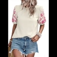 thumbnail image 1 of Blusas Texturizadas con Bordado Floral para Mujer, Cuello Redondo, Corta Abullonada, Informales, Holgadas, Lisas, Color Albaricoque XL, 1 of 10
