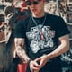 thumbnail image 5 of Camiseta de hombre Camisetas de hombre Ropa de calle Top de manga corta Rayas Anime Motocicleta Música Genial Secado rápido Suelto, 5 of 5