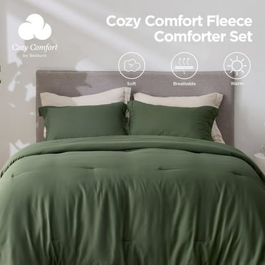 Cozy Comfort Green Solid Print 3-Piece Queen Comforter Set, 1 Comforter and 2 Pillowcases