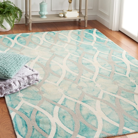 Safavieh Dip Dye Britton Distressed Wool Area Rug, Green/Ivory Gray, 5' x 8'