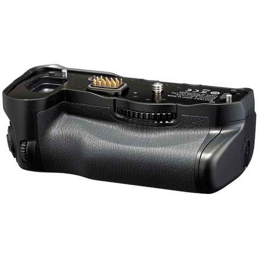 K-3 Mark III APS-C-Format DSLR Camera Black With HD DA 20-40mm F2.8-4 ED Limited  DC WR Zoom Lens, Black with Pentax D-BG8 Battery Grip, Black - image 2 of 4