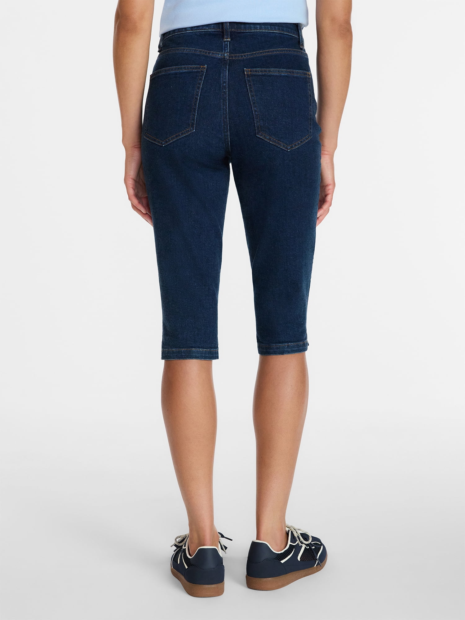 Time and Tru Women's Mid Rise Stretch Denim Capri Pants, 16.5" Inseam, Sizes 0-20