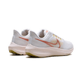thumbnail image 3 of NIKE WOMENS AIR ZOOM PEGASUS 39 Womens "Iris Whisper" DH4072 501 DH4072 501 from Stadium Goods, 3 of 8