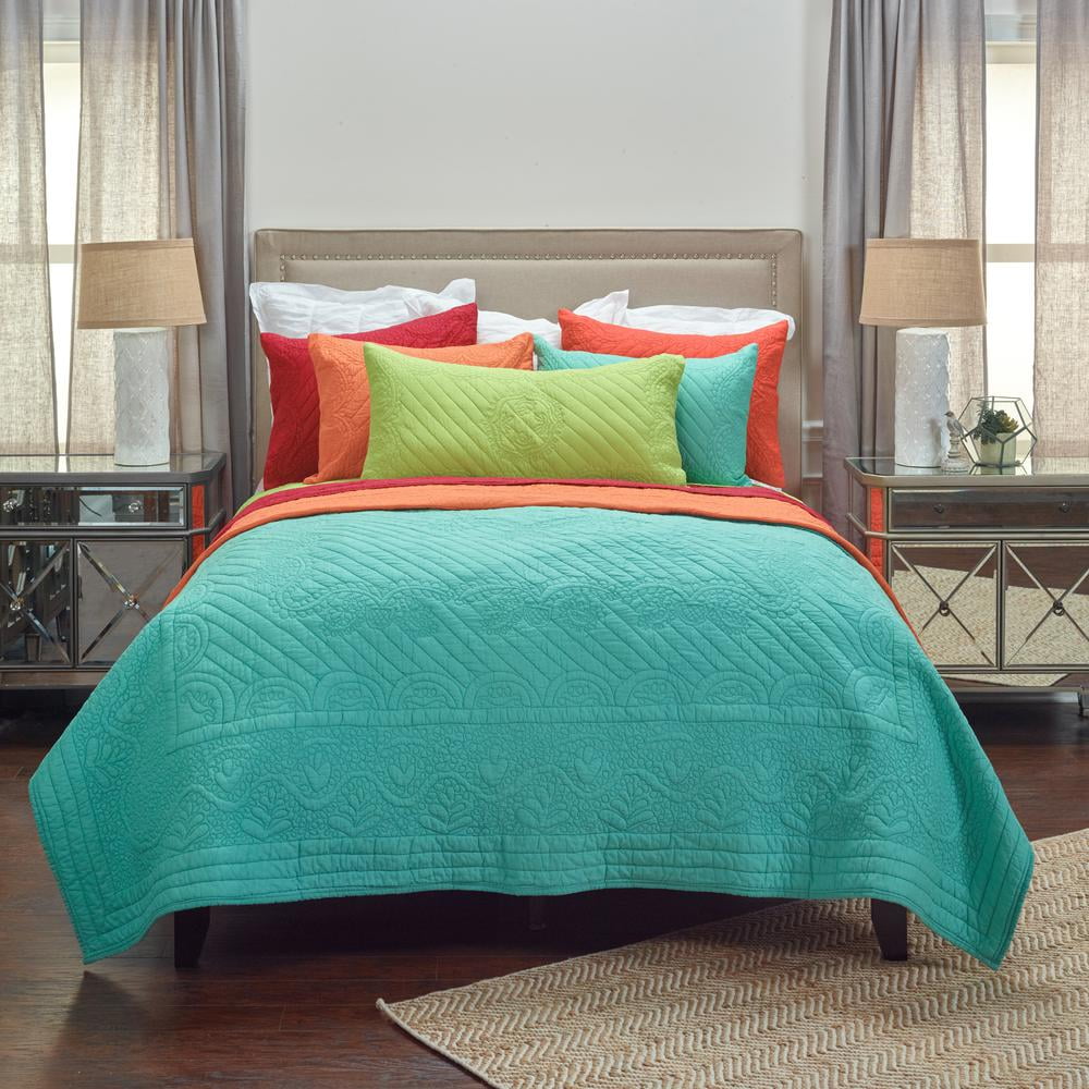 Rizzy Home 70" x 86" Quilt- BT1789