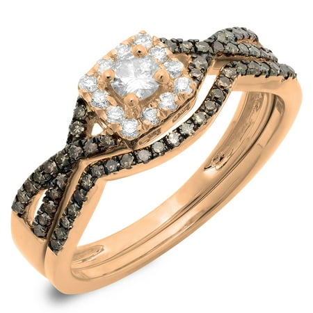 - 0.60 Carat (ctw) 18K Rose Gold Round Cut Champagne & White Diamond Ladies Swirl Split Shank Bridal Halo Engagement Ring