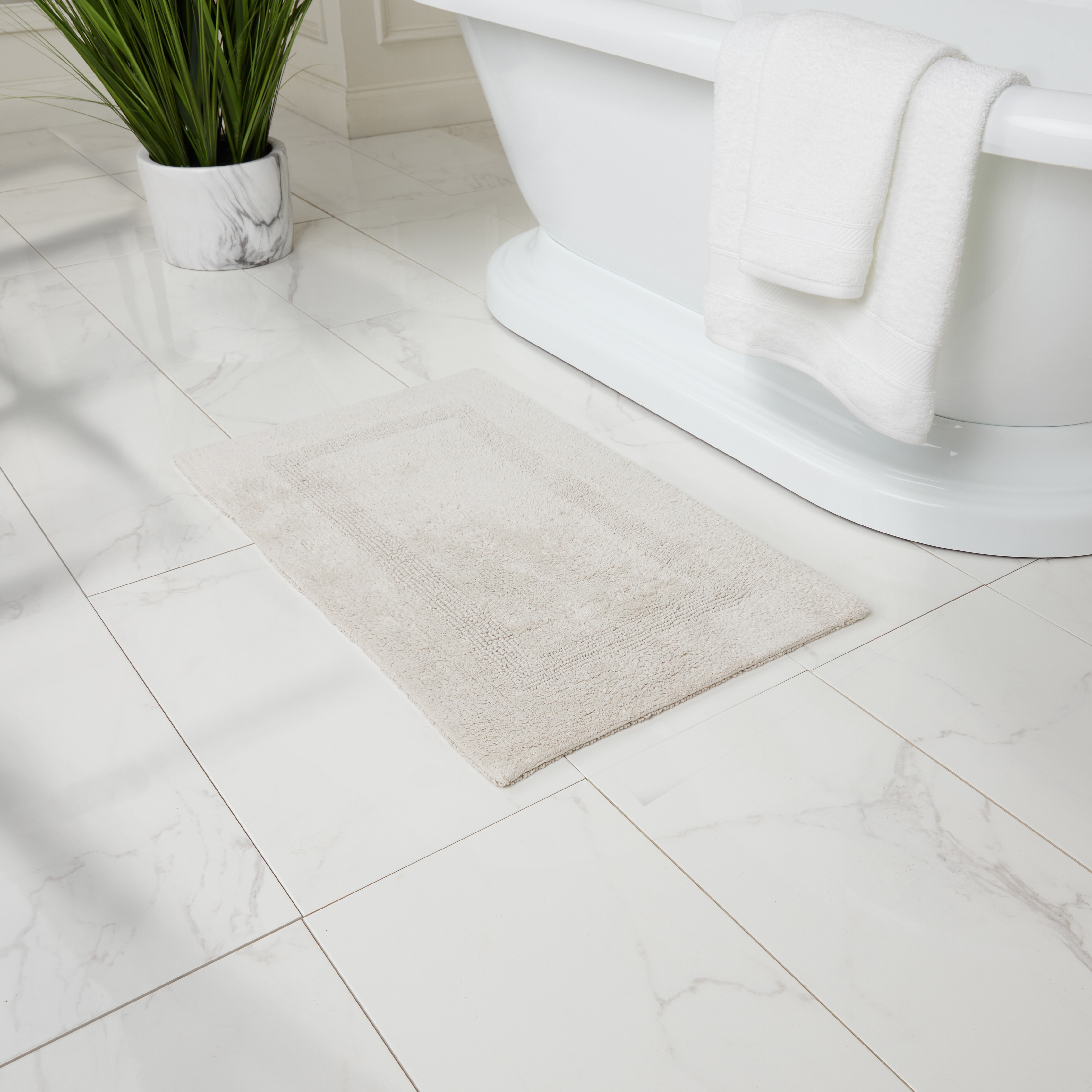 Fabstyles 100% Cotton Reversible Bath Rug 3200 GSM Soft & Absorbent Heavyweight Bath Mat, Linen, 20x32