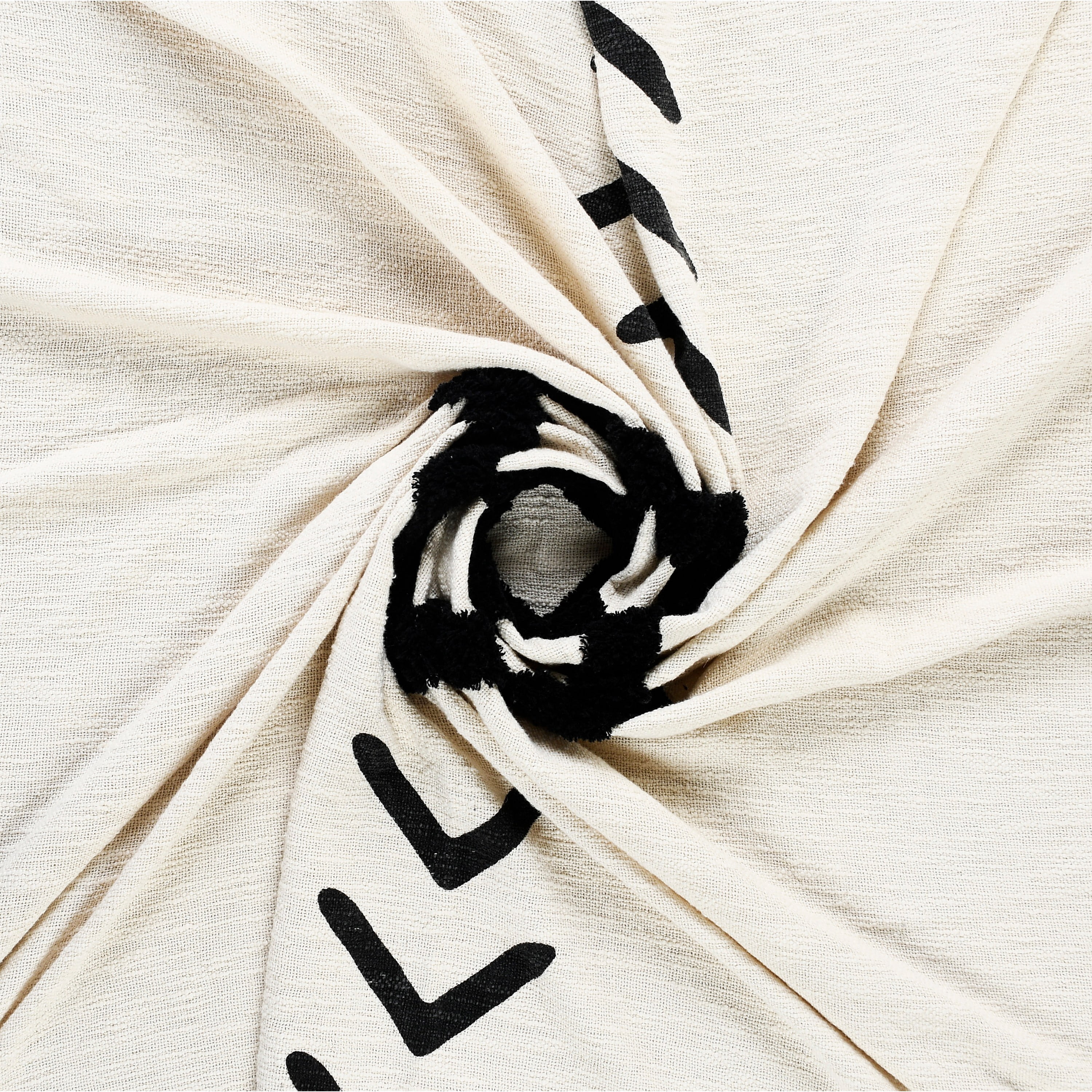 LR Home and Evette Rios Cream and Black Center Diamond Cotton Throw Blanket, 50" x 60"