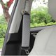 thumbnail image 3 of Paquete de 2 (beige) Almohadillas universales para cinturón de seguridad de automóvil, almohadillas para hombros de varios colores para cinturón de seguridad, superficie de terciopelo, 3 of 4