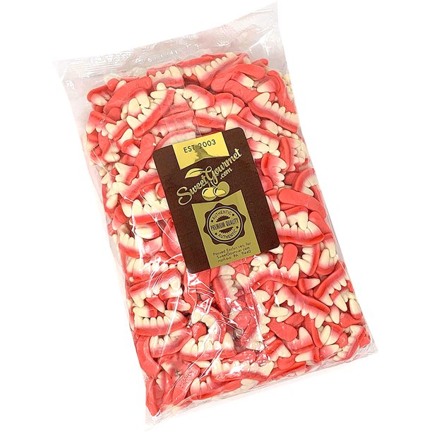 SweetGourmet Dracula Teeth Gummy Vampire Strawberry Candy Pink