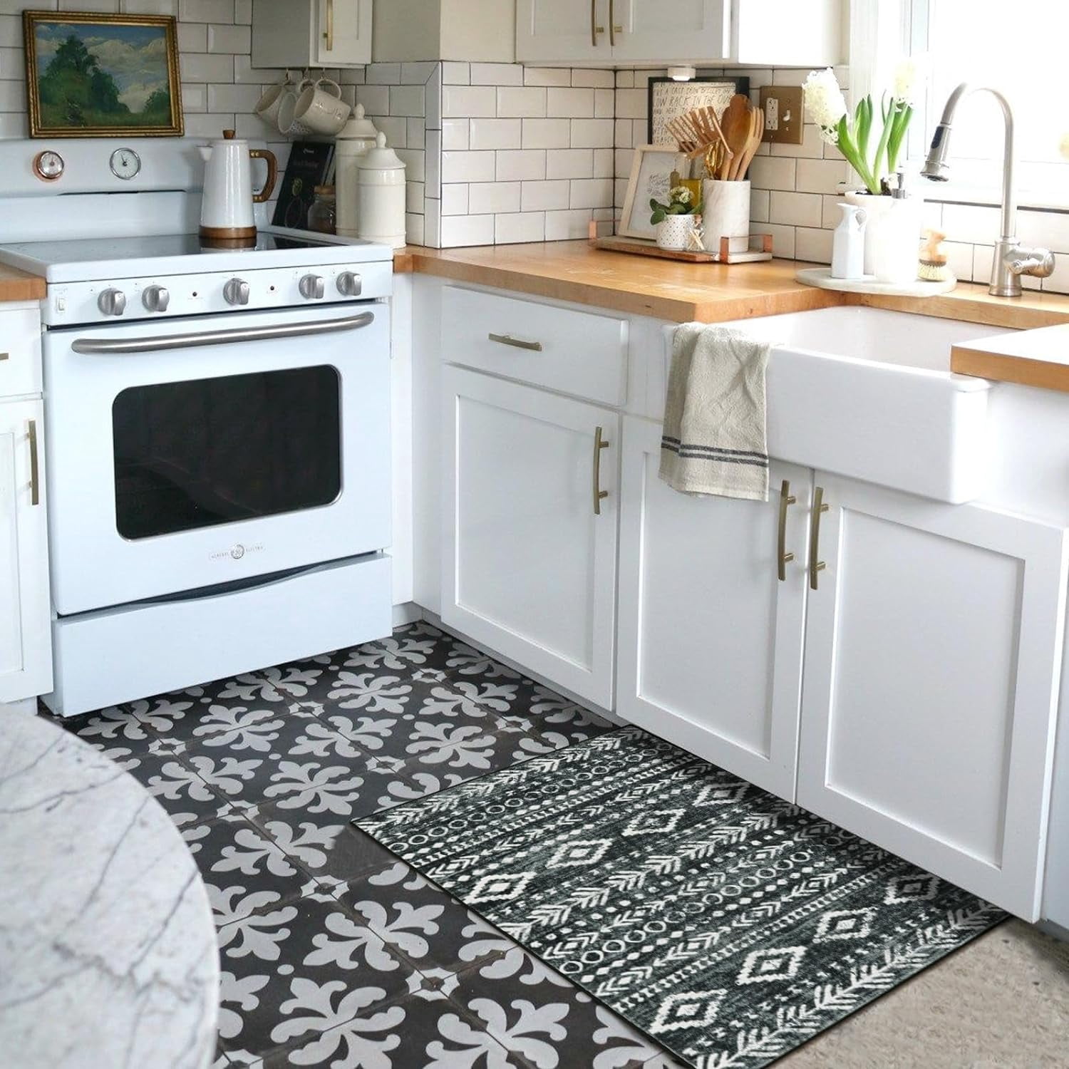 Moynesa 2'x3' Moroccan Entryway Rug,Black Boho Rugs for Entryway Non-Slip Washable Small Area Rug,Farmhouse Soft Geometric Kitchen Rug Low-Pile Indoor Door Mat Throw Rugs for Entrance Front Door