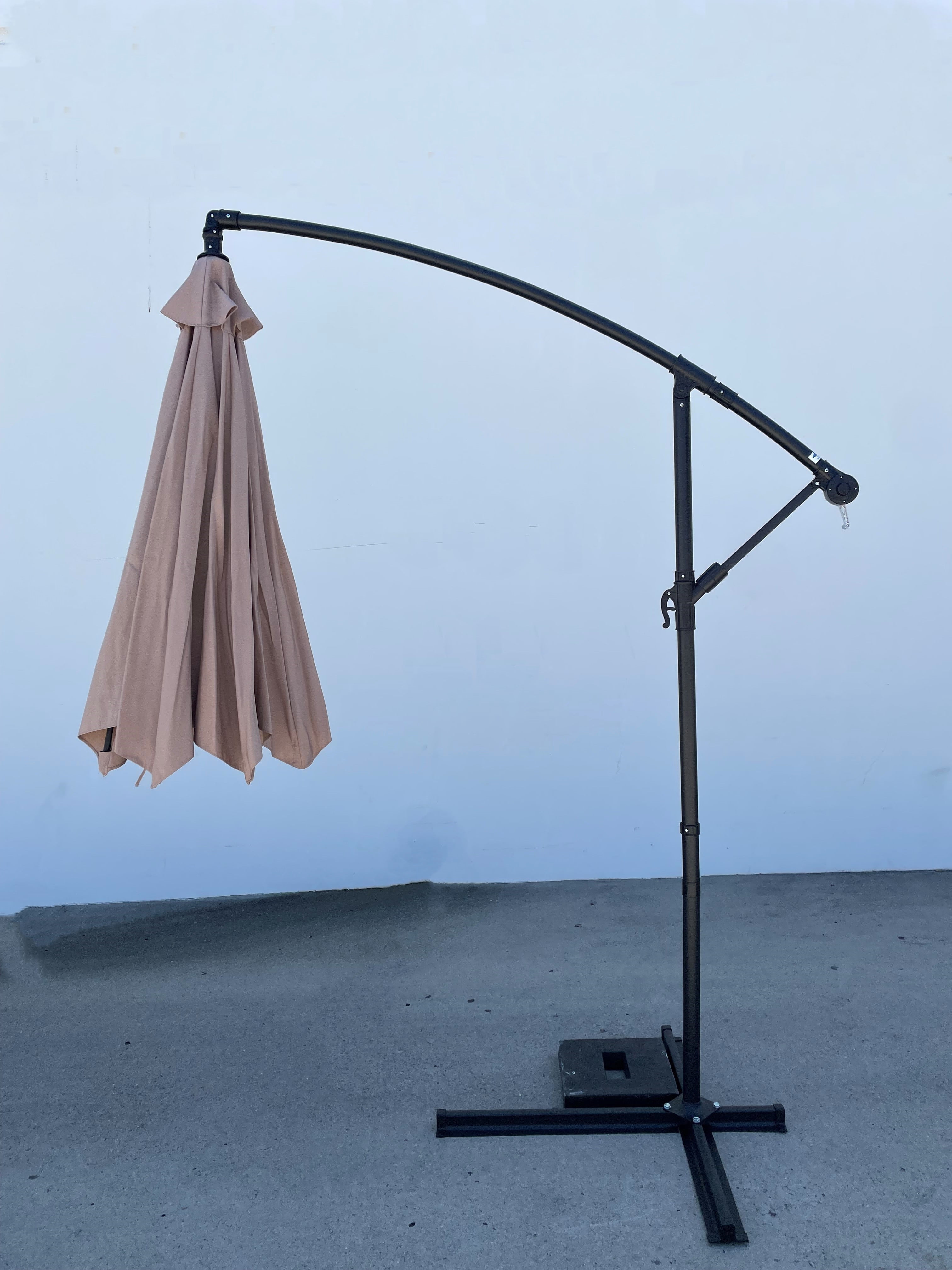 Rhino 10' Steel Cantilever Patio w/Crank & Base umbrella - Beige