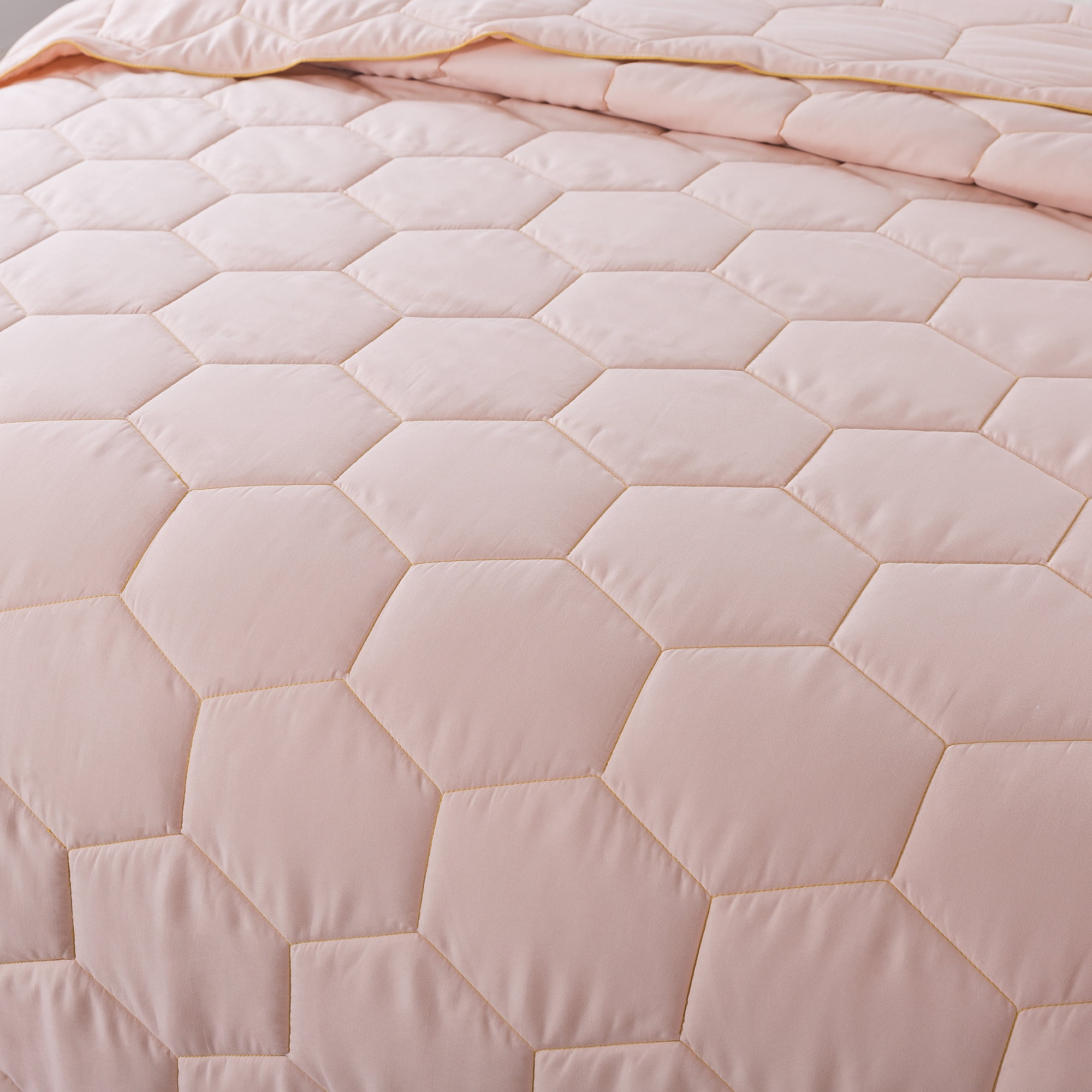 Honeycomb Down Alternative Blanket - Pearl Blush/Spicy Mustard - Twin
