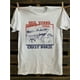 thumbnail image 1 of Camiseta de manga corta con cuello redondo y estampado de letras de Neil Young para hombre, estilo pelícano pintado a mano, 1 of 6