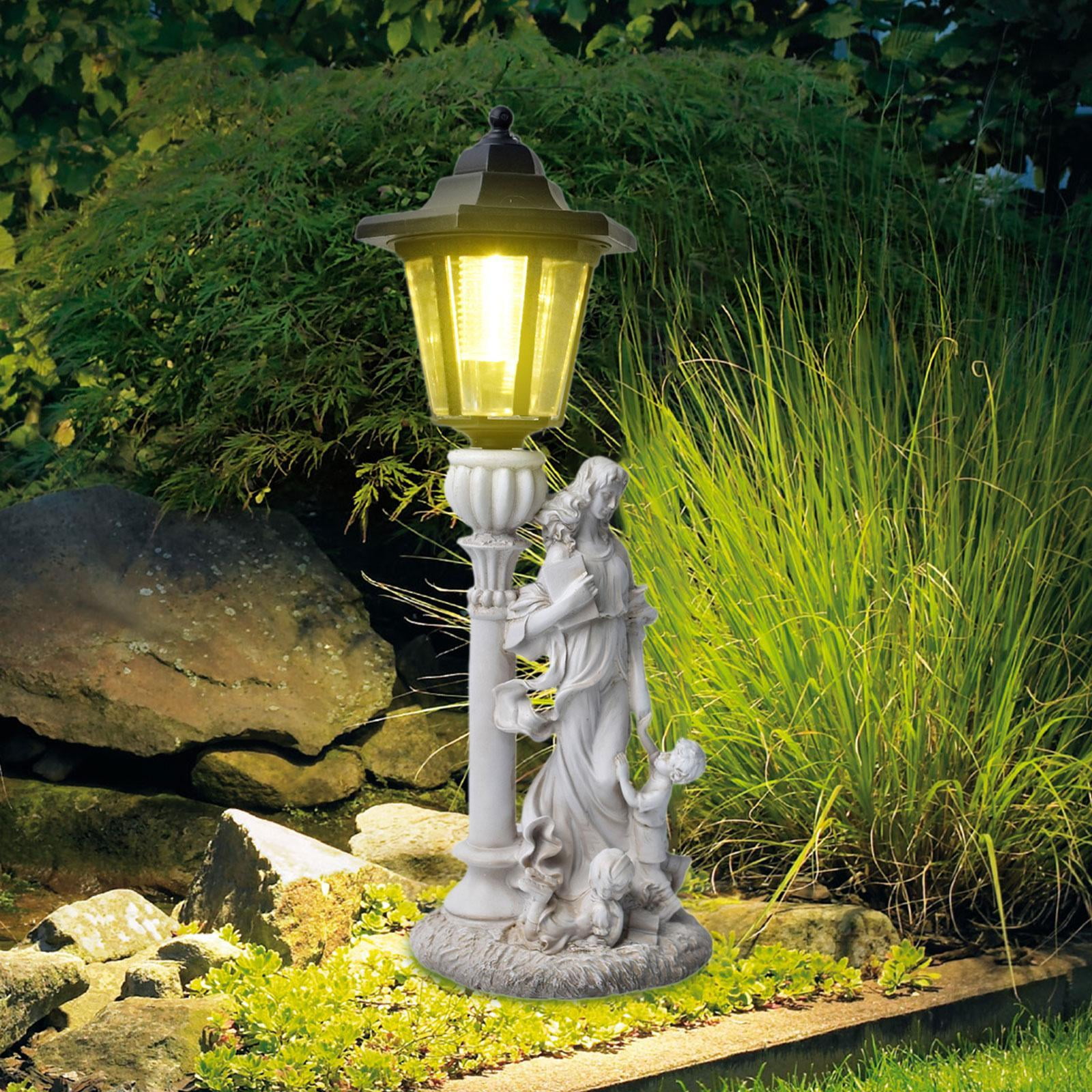 figatia Garden Mom and Children Statue Yard Art Sculpture with Solar Light Housewarming Gift Backyard Decoration for Garden Courtyard