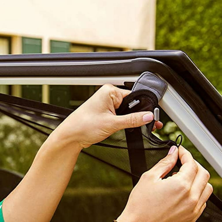 Munchkin Brica Magnetic Stretch to Fit Sun Shade Black