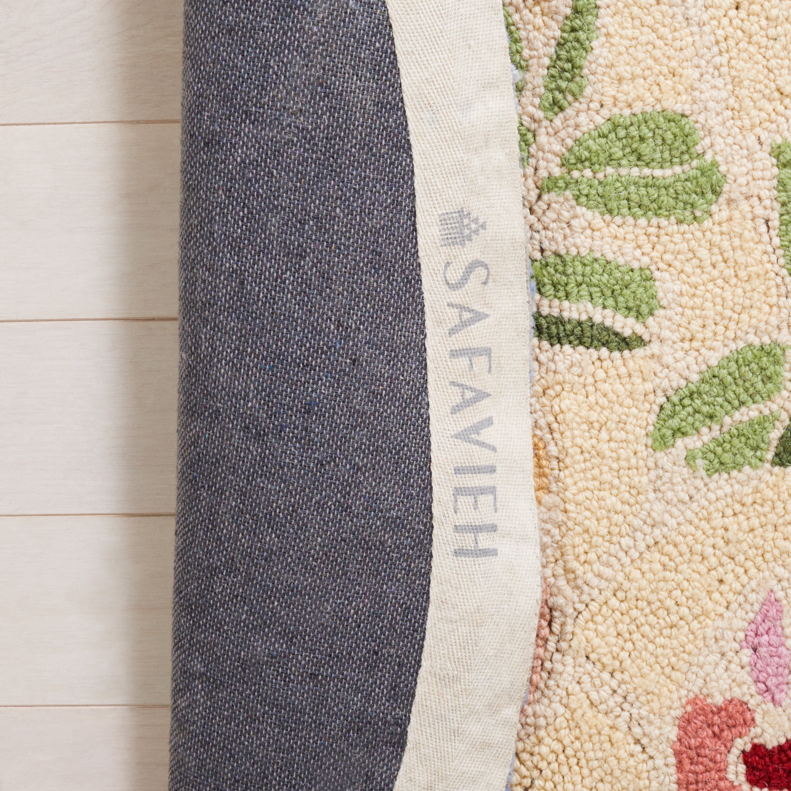 Safavieh Chelsea Endika Floral Runner Rug, Ivory, 2'6" x 8'