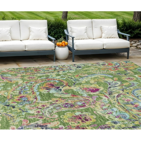 HomeRoots 588609 8 x 10 ft. Paisley Washable Indoor & Outdoor Rectangle Area Rug, Fern Green & Artichoke Green
