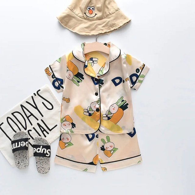 Pijamas florales de seda para niñas pequeñas, Conjunto de pijama de satén de manga corta con botones y pantalones cortos, verano, 2 piezas, 1-6 años
