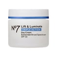 thumbnail image 1 of Crema hidratante de día n.º 7 Lift & Luminate SPF 30 50 ml, 1 of 9