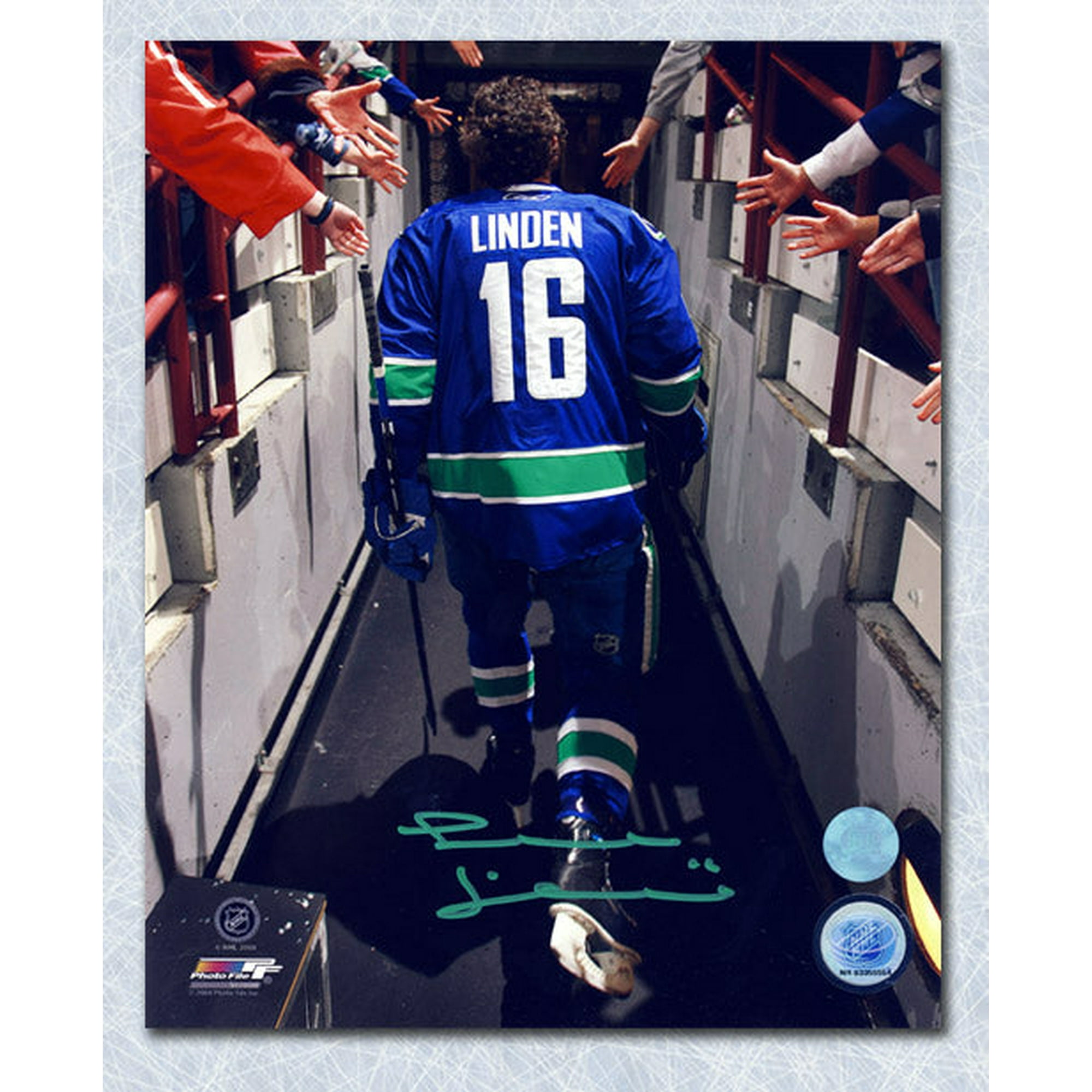 Trevor Linden Autographed Vancouver Canucks Puck