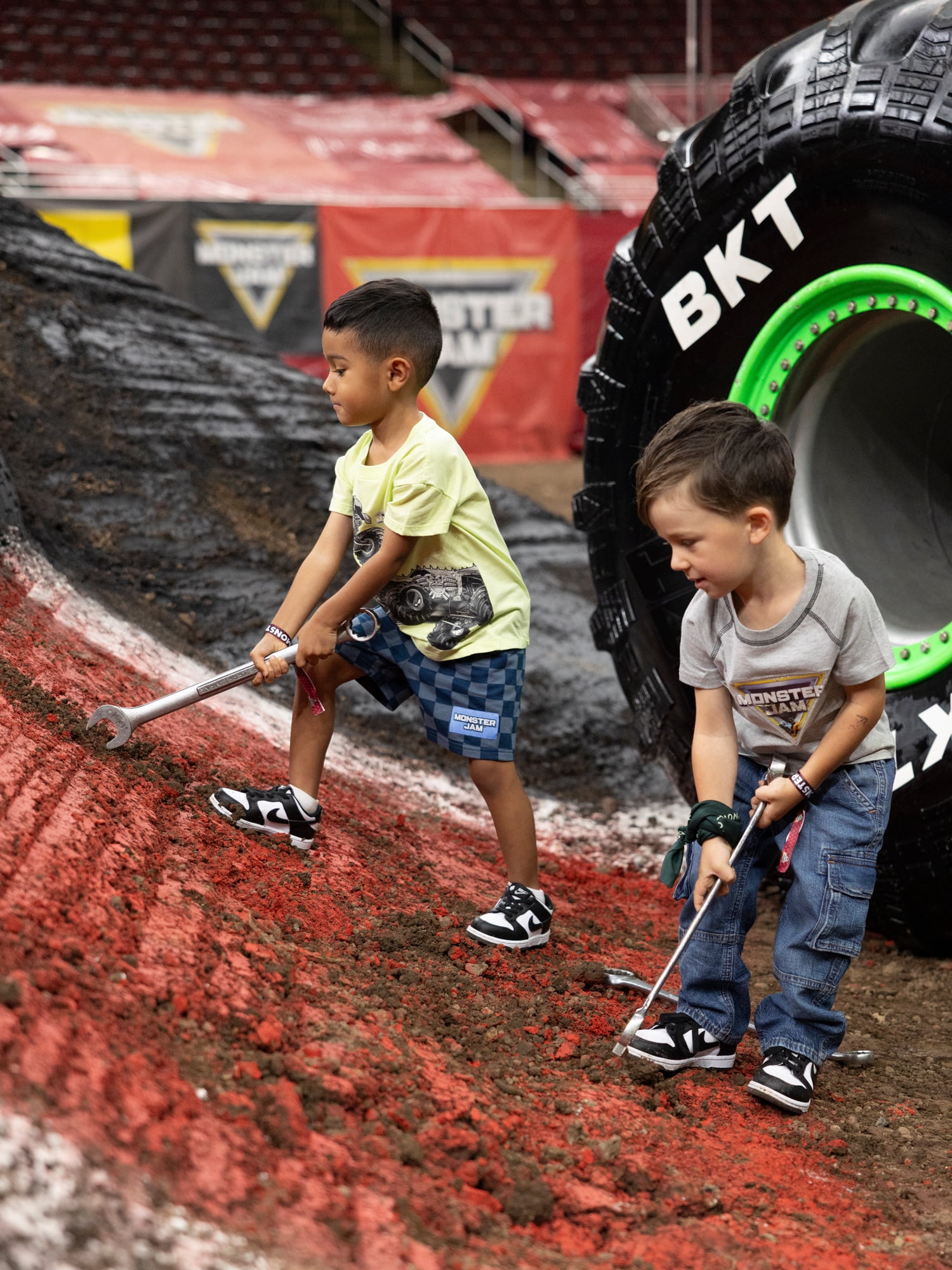 Monster Jam Baby and Toddler Boy Short Sleeve Graphic Tee and Shorts Set, 2 Piece, Sizes 12M-5T